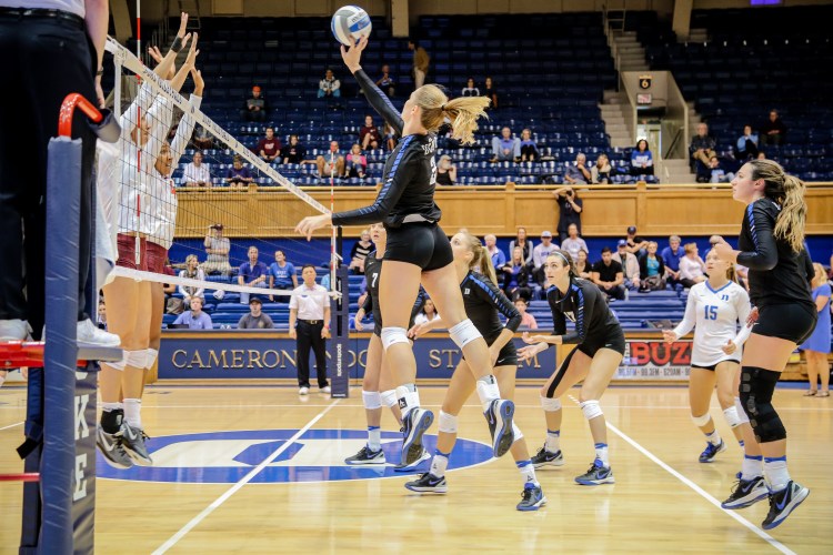 ©MeghanFox_VolleyballvsVaTech-0737